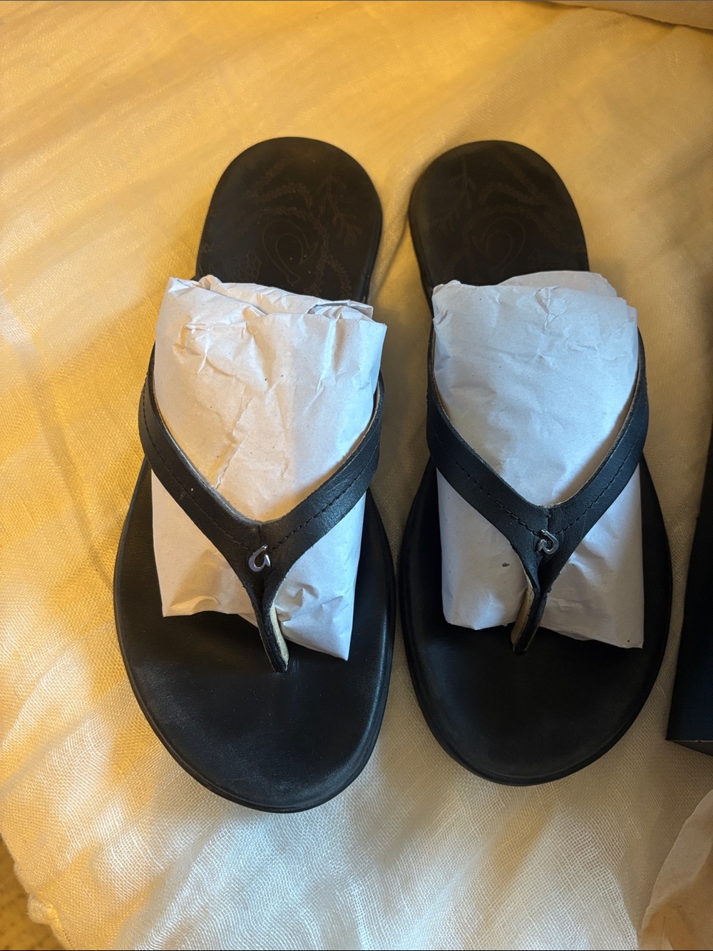 OluKai Black Leather Flip Flop Sandals